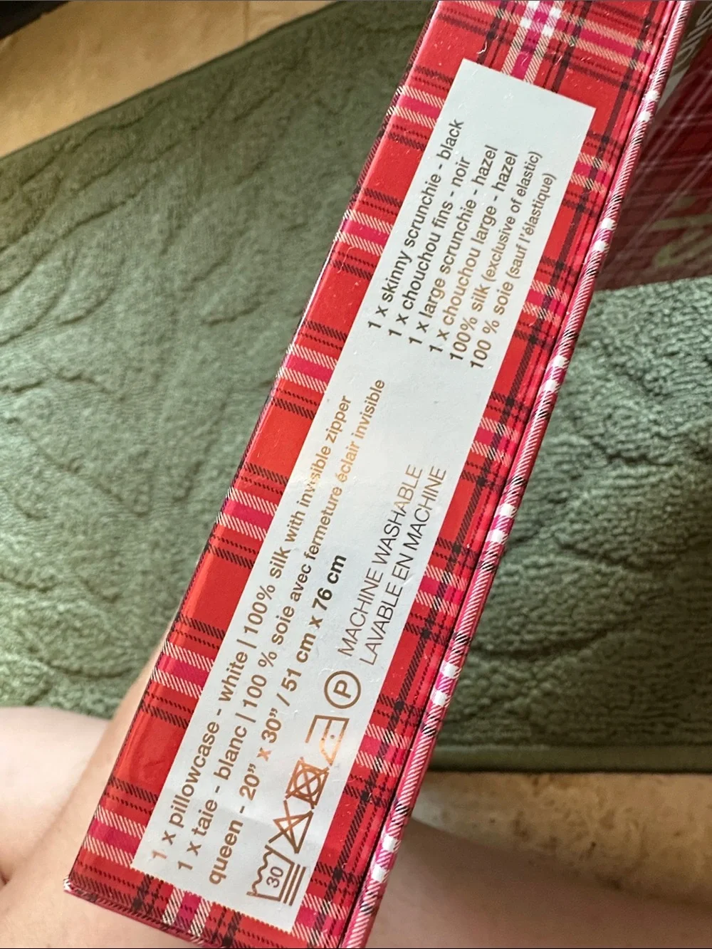 Slip Red Plaid Gift Set with Pillow Case, small and Medium scrunchie